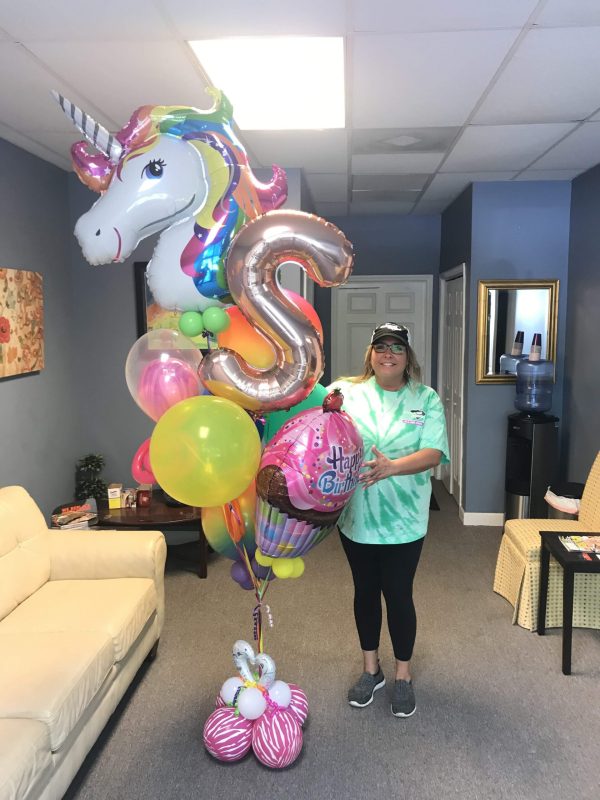 B8 Gigantic Mystery Bouquet - Image 4
